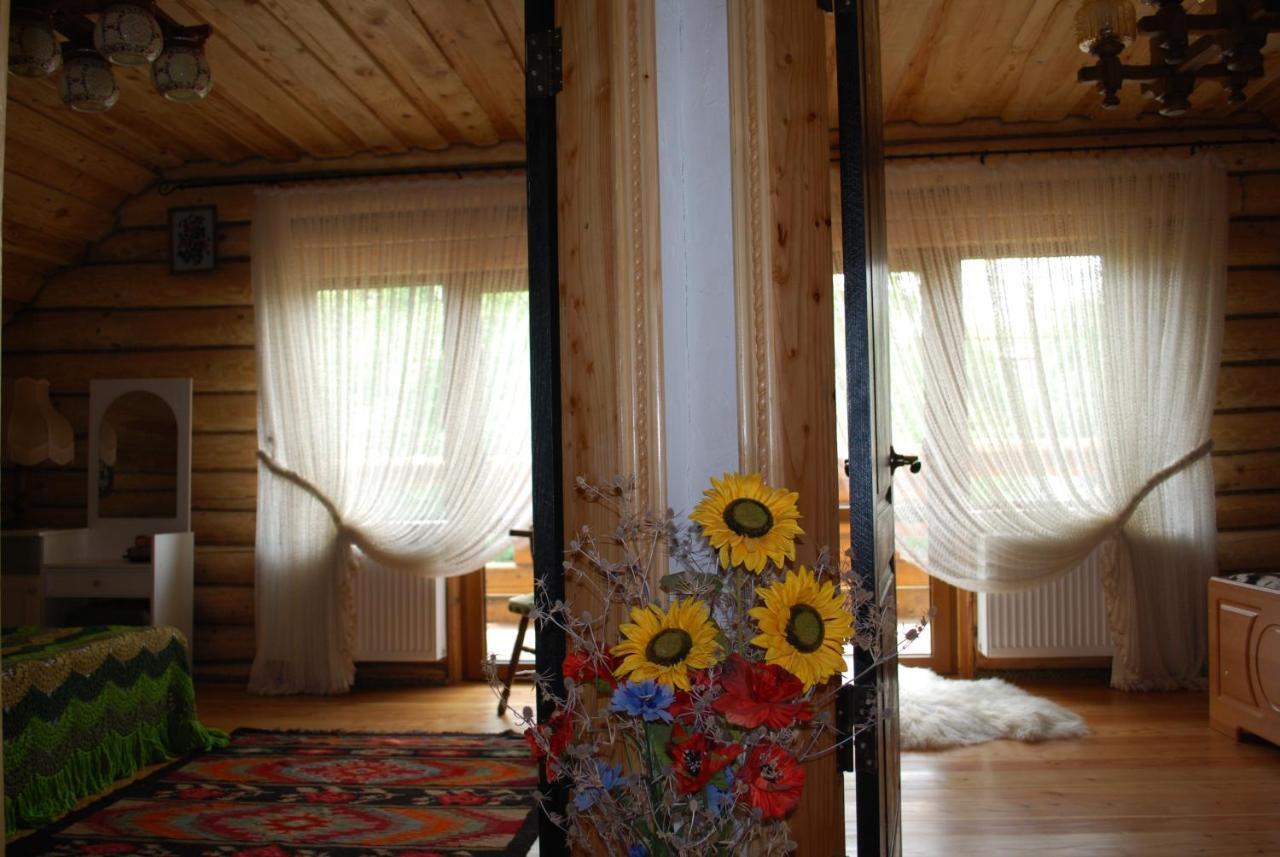 Смерекова Хата Potchaïv Extérieur photo